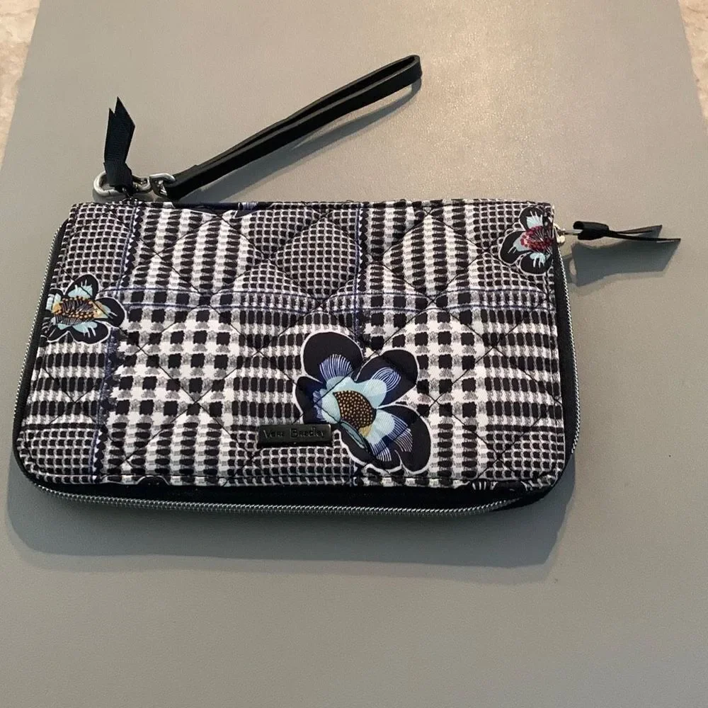 Vera Bradley Plaid Wallet NWT - Picture 7 of 9